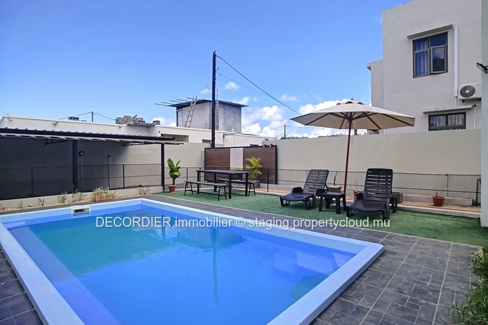 Sublime modern house with swimming pool