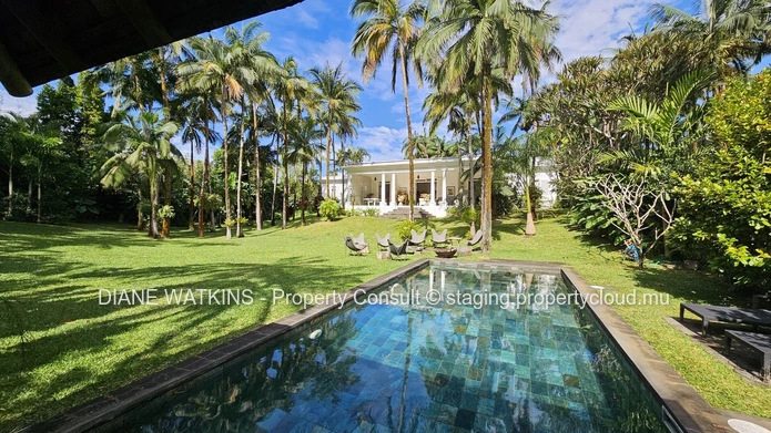 Spacious 5 bedroom house for sale in Moka Mauritius