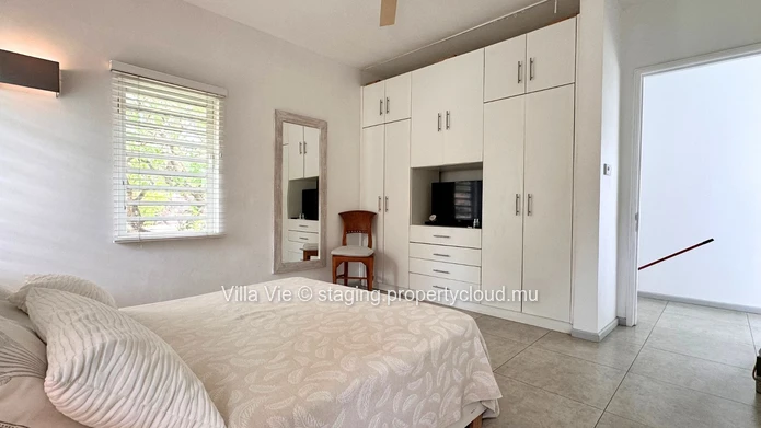 Élégante villa de 4 chambres avec bureau/studio, et piscine privée