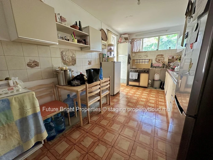 Multi Family Paradise in Vieux Quatre Bornes – Investment Opportunity Awaits!