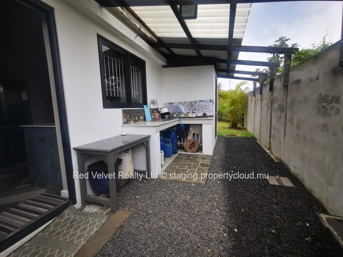 4-Bedroom Townhouse for Rent in Highlands | Rooftop Terrace | Furnished