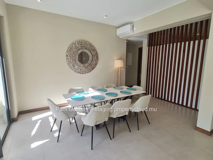 3 Bedroom penthouse Pointe aux Cannoniers 
