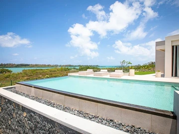 4 Bedroom Villa