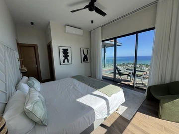 5 Bedroom Villa