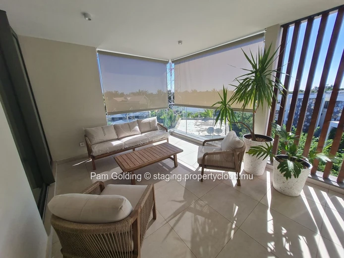 3 Bedroom penthouse Pointe aux Cannoniers 