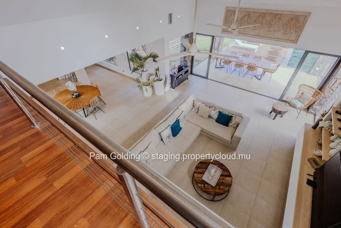 4-Bedroom Villa in Grand Baie - Elegant and Secure Living 