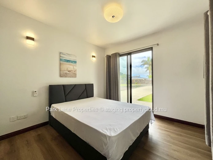 Modern 450 m² Home for Sale in Coral Residence, Vieux Grand Port
