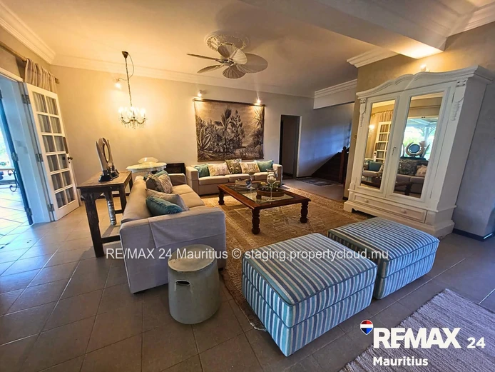 Villa coloniale de prestige à Pointe aux canonniers - 5 chambre, jardin 2 400 m², à 100 m de la mer
