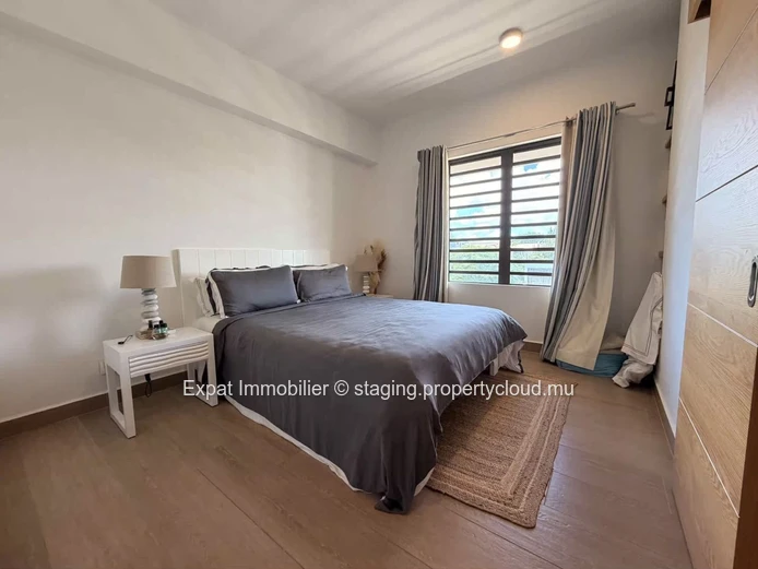 Elegant Penthouse with 3 Ensuite Bedrooms – For Sale in Péreybère