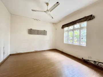 Maison de 8 Chambres