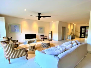 3 Bedroom Townhouse, Duplex