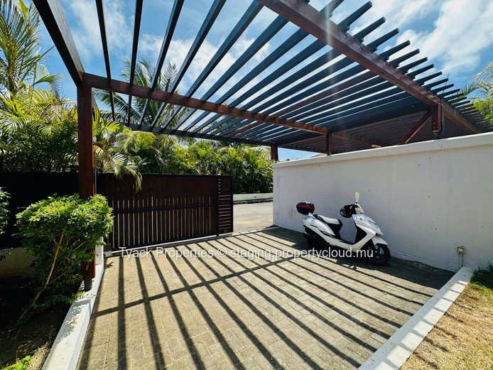 PDS Villa for Sale in Cap Malheureux – 4 Bedroom Villa with Pool
