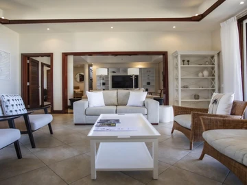4 Bedroom Villa