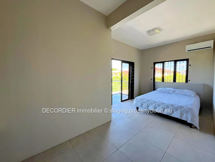Elegant villa under construction with pool & garden