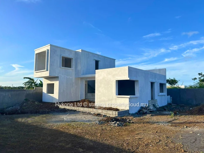 Maison À Terminer En Vente À Upper Vale