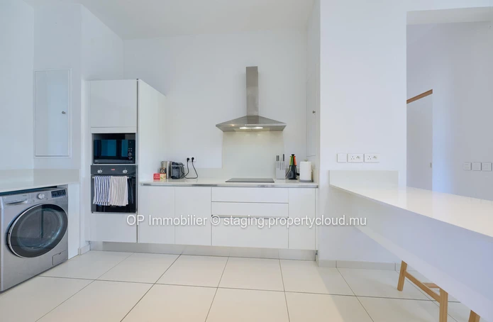 Penthouse for Sale in Péreybère with Private Pool and 2 Bedrooms