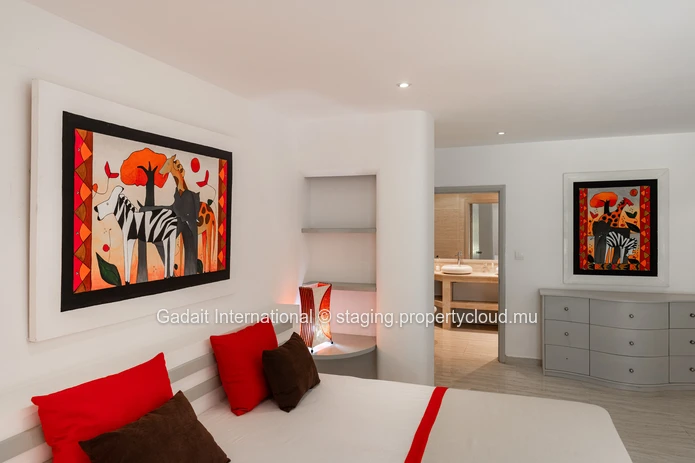 Une villa d'exception en première ligne de golf, au cœur du prestigieux domaine Anahita