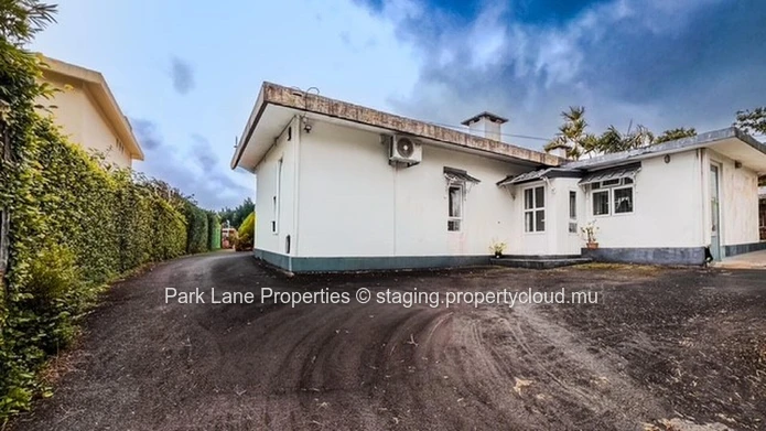 Spacious and well-maintained single-storey house in a highly sought-after residential area in Curepipe