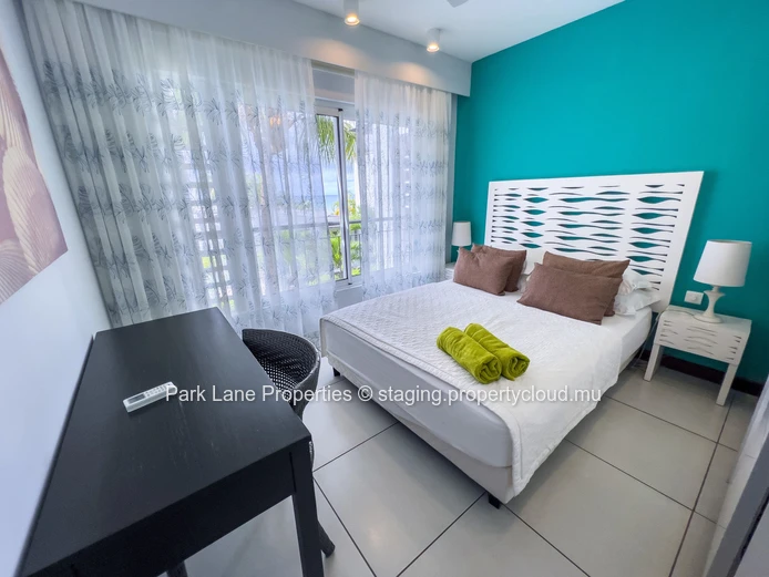 For Sale – Stunning 3-Bedroom Apartment with Pool and Sea Views