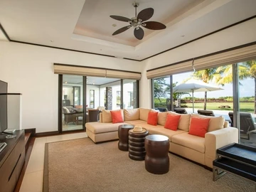 5 Bedroom Villa