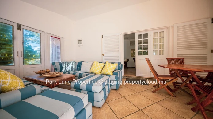 Charmante maison familiale à quelques pas de la plage, avec vue mer partielle et accès direct (Mandat exclusif)