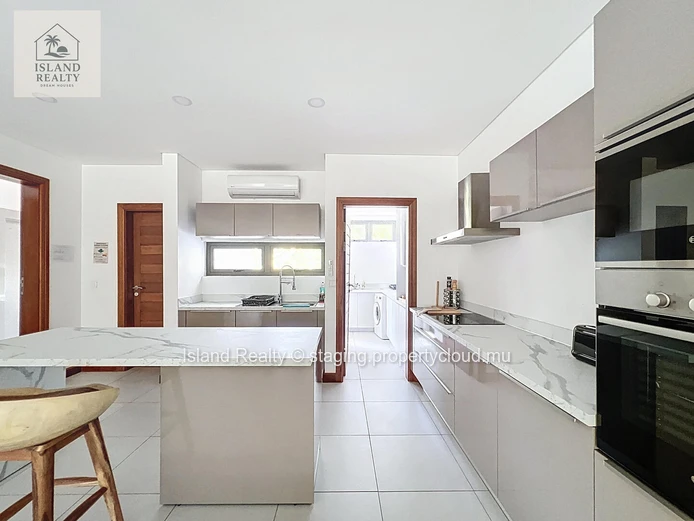 Apartment available to foreigners – 4 rooms – Pointe aux Canonniers.