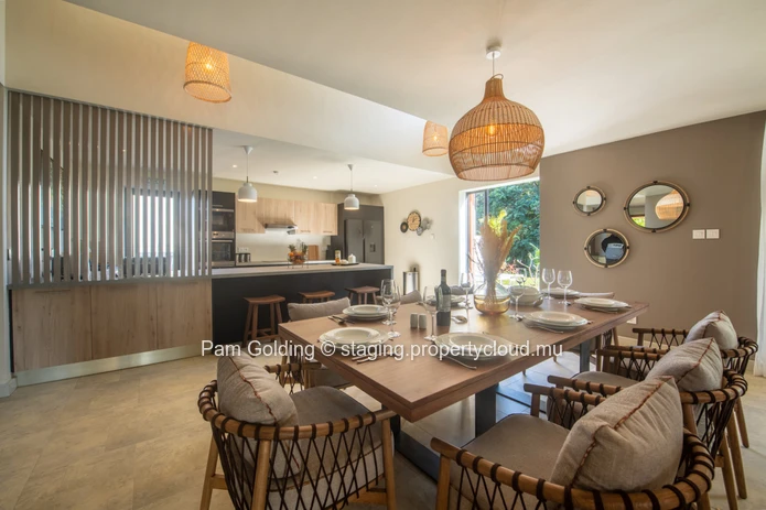Newly built - Heritage Villa Valriche