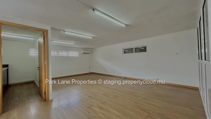Prime Industrial Building for Sale: Offices, Warehouse Space, Ideal Location