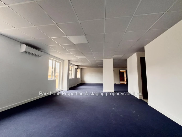 Office space in Quatre Bornes – Ideal for immediate business setup