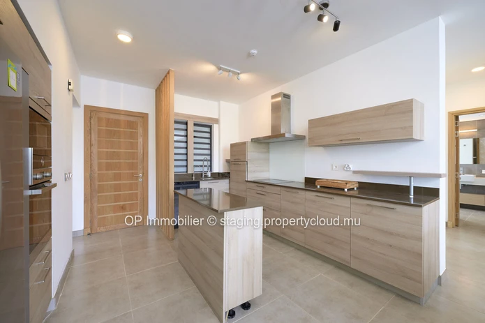Luxury RES Apartment in Mon Choisy w/ Communal Pool, Fully Furnished, Close to Amenities - Only 530 000 €