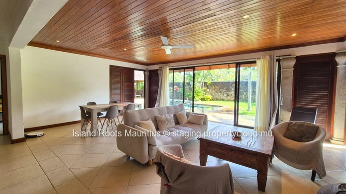 Luxury villa for rent in Pereybère!