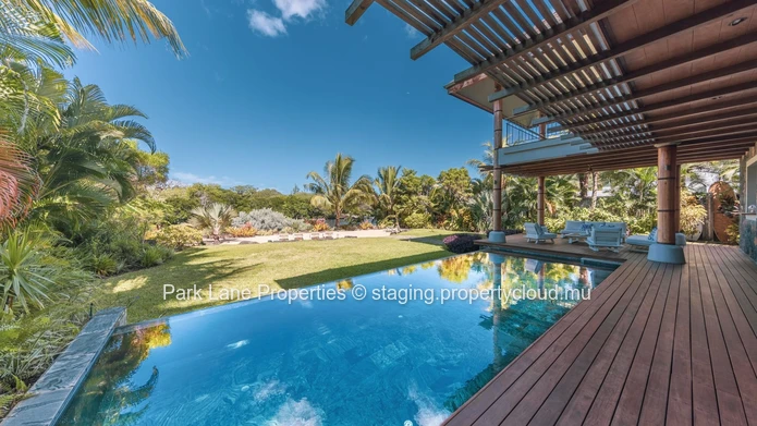 Sumptuous high end 5 bedroom villa in IRS Marina