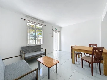 Appartement de 10 Chambres