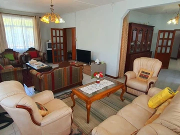 4 Bedroom Villa