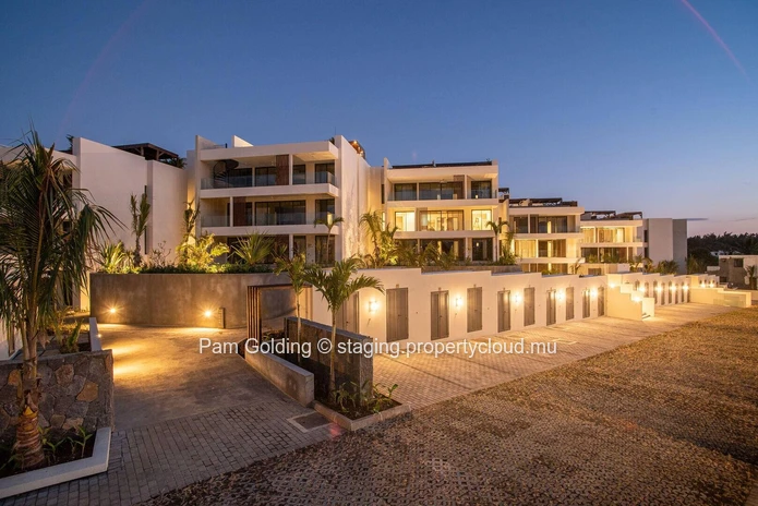 Stylish 3-Bedroom Ground-Floor Apartment for Sale in Pointe aux Canonniers - Le Savoy Complex (Sole Mandate)