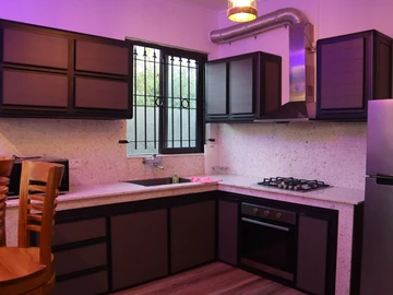 5 Bedroom Villa