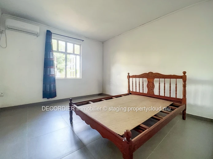 Large house composed of 4 apartments (Sole Mandate)