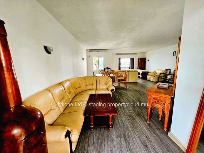 Appartement Pied Dans L'eau À Vendre À Grand Baie