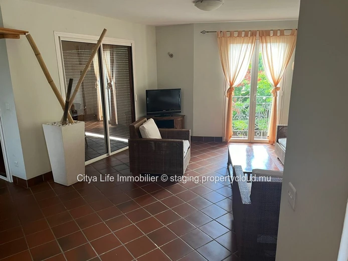 Stunning 2-Bedroom En Suite Duplex in Port Chambly