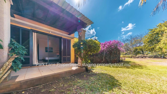 Villa de Prestige de 4 Chambres avec Piscine, Kiosk & Jardin au Tamarina Golf Estate