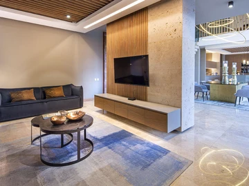 5 Bedroom Villa