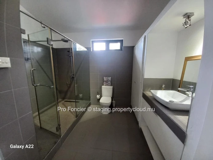 Maison à vendre à Curepipe - Duplex moderne & Lumineux !