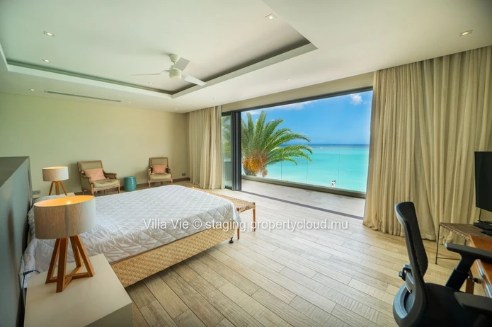 Péreybère – Villa de Luxe d’Exception en Bord de Mer avec 4 Chambres en Suite