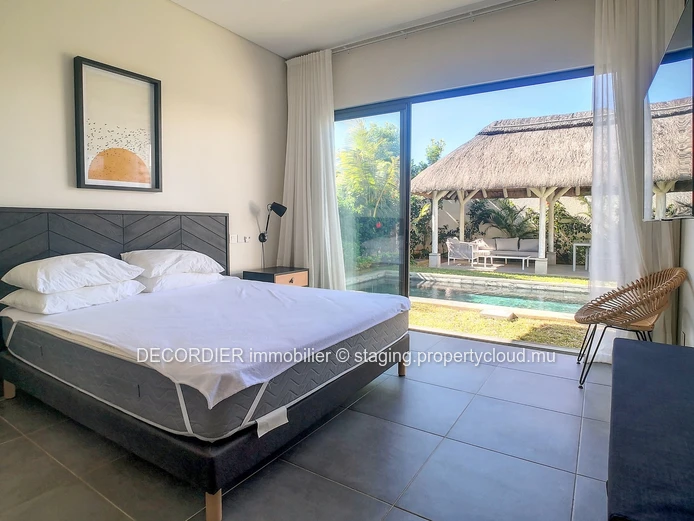 Contemporary villa located in a secure residence, accessible to foreigners (Sole Mandate)