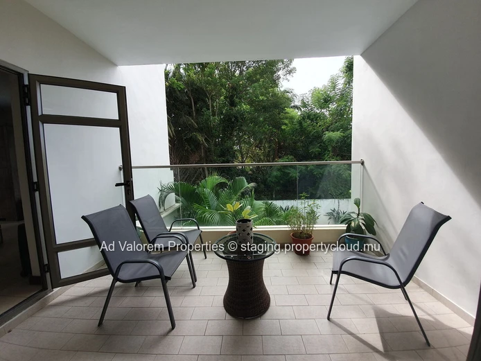 Beautiful Apartment for Sale in Rivière Noire (Sole Mandate)