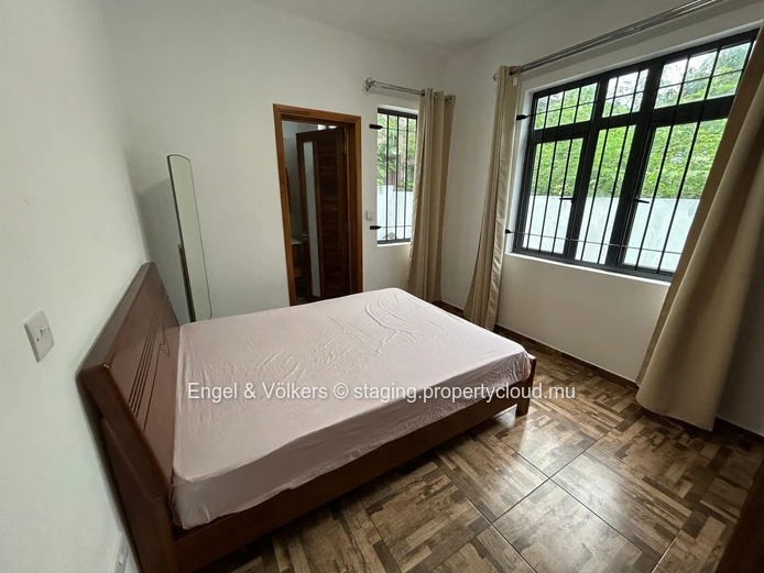 Charming 3-Bedroom House for Rent in Pereybere – Private Pool & Ideal Location