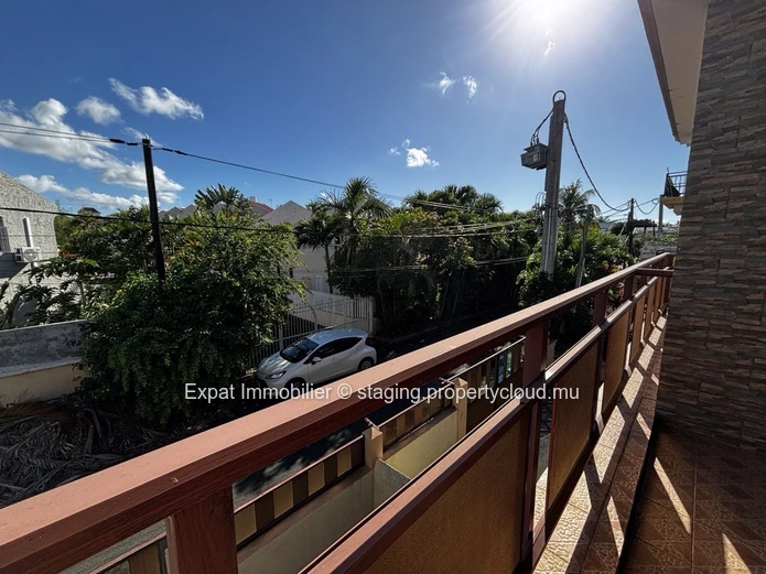 4-Bedroom House With Rooftop Near The Beach – Pereybere