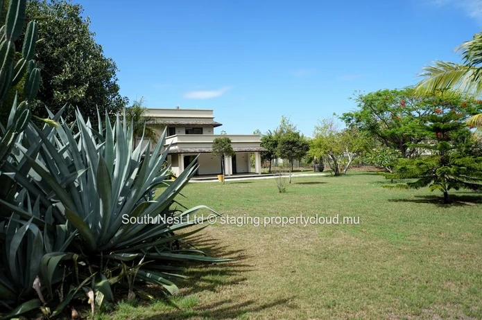 Exclusive Nature Villa in Matala – A Private Sanctuary at the Edge of Black River Gorges National Park