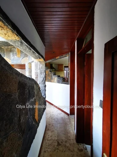 Luxurious Furnished House with Private Pool in Floréal - 560m² Living Area - Rs 120,000 rent