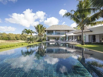 5 Bedroom Villa
